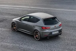 Seat Leon Cupra R: l’Italia le apre le porte
