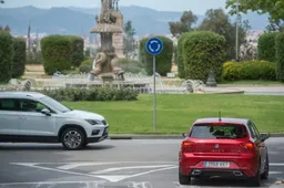 Come si affronta una rotonda: 7 consigli per una rotatoria corretta