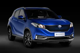 Seres 3 2022: motore, dimensioni, interni, prezzi