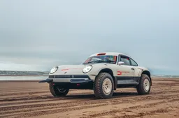 Singer ACS: con la 911 nel deserto [VIDEO]