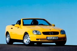 Mercedes-Benz SLK: 25 anni di un’icona. Dimensioni, motori, storia