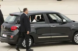 Vi ricordate la FIAT 500L di Papa Francesco? presto sarà venduta all'asta