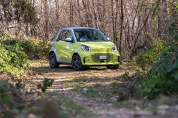 smart fortwo: addio al modello iconico