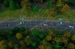 Auto connesse e privacy: quanto ci spiano davvero le case automobilistiche?