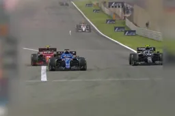 Il sorpasso, doppio, di Carlos Sainz in Bahrain [VIDEO]
