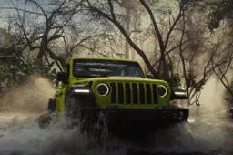 Spot Super Bowl 2023: ecco il VIDEO con le Jeep ibride