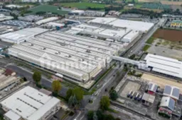 Chi è Jason Castriota, l’uomo che vuole comprare l'ex stabilimento Maserati di Grugliasco