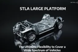 Stellantis presenta la nuova STLA Large: fino a 800 km di autonomia, ma si adatta al termico. 8 nuovi modelli in arrivo