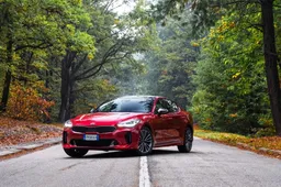 Kia Stinger 2.2 CRDi AWD | Prova su strada