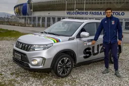 Filippo Ganna guida la Suzuki Vitara Hybrid