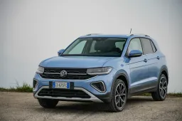 Volkswagen T-Cross 2024: prova in anteprima, dimensioni, interni, prezzo