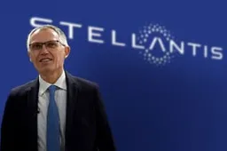 Tavares: “Ogni brand di Stellantis avrà una chance”