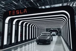 In consegna le prime Tesla Model Y fatte in Europa, nella Gigafactory di Berlino