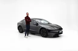 Tesla Model 3 2024 RWD Highland: prova su strada, dimensioni, interni, prezzo