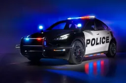 Tesla Model Y indossa la divisa in California ed entra nella polizia