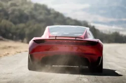 Tesla Roadster: Elon Musk svela nuovi dettagli della supersportiva elettrica