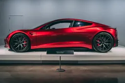 Tesla Roadster 2022: prezzo e prenotazione, che è appena cambiata