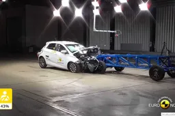 Renault Zoe fallisce ai test Euro NCAP: 0 stelle per l'elettrica francese