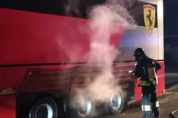 Camion Ferrari a fuoco a Susa: freni troppo caldi per il Tir diretto a Monza
