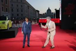 Abarth 500e sul tappeto rosso per Mission: Impossible - Dead Reckoning Part One