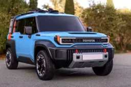 Toyota prepara il ritorno del leggendario FJ Cruiser: il nuovo SUV compatto sarà svelato al Japan Mobility Show