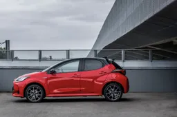 Promozione Toyota Yaris giugno 2021: Yaris Hybrid da 165 euro al mese