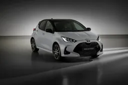 Toyota Yaris GR Sport: più aggressività per la reginetta delle ibride