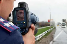 Beccato dall’autovelox a 255 km/h: alla fine niente multa