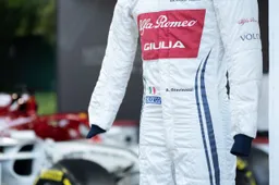 La tuta da competizione più leggera del mondo è firmata Sparco: intervistiamo il responsabile produzione dell'azienda italiana