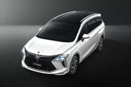 Forthing U-Tour: monovolume come non ce ne sono più, 5 o 7 posti