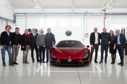 Consegnata la prima Alfa Romeo 33 Stradale: c'è una ricorrenza storica