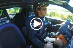 Valentino Rossi guida la nuova Abarth 595 Monster Energy Yamaha [VIDEO]