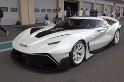 Veloqx Fangio: come prendere una Ferrari F12 e renderla estrema [VIDEO]
