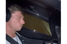 Verstappen supera il limite di velocità su una Valkyrie [VIDEO]