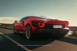 Alfa Romeo 33 Stradale, il V6 si mette in moto [VIDEO]
