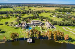 La villa dei sogni? Ha la pista e un box per 20 auto