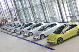 Volkswagen Golf: il riferimento, da oltre 45 anni