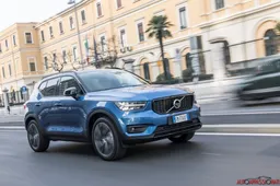 Nuova Volvo XC40 | Prova su strada in anteprima