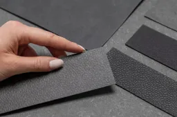 Addio pelle, arriva la canapa per gli interni delle auto