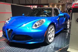 Alfa Romeo 4C Spider Italia | Salone di Ginevra 2018 [LIVE]