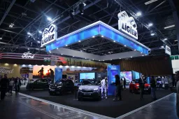 Ligier al Salone di Parigi: l'evoluzione delle microcar con le nuove JS50 e Myli