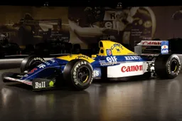 Vettel si regala una FW14B di Mansell: è la F1 dei suoi sogni