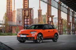 Abarth 600e Competizione Edizione Milano Cortina 2026: la versione più estrema