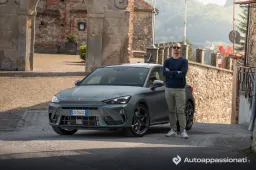 Prova Cupra Leon VZ e-Hybrid 2026: l’ibrido Plug-In può essere sportivo?