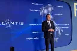 Filosa: ‘La FIAT 500 ibrida è il futuro dell’Europa che produce’ – Mirafiori riparte con 400 nuovi posti di lavoro