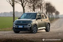 Prova Hyundai Inster Cross: l'elettrica che gioca a fare il SUV in formato mini