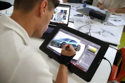 IAAD apre la sua nuova era: dove la mano incontra l’AI e il design torna laboratorio di futuro