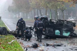 Incidente di viale Fulvio Testi: la Classe G andava a 150 km/h, partita l’indagine per omicidio stradale. I dettagli