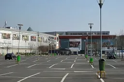 Si può prendere la multa se uso il parcheggio del supermercato? Attenzione al Contratto tacito