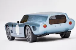 È nata la supercar omaggio a Giotto Bizzarrini: ForGiotto, un sogno proibito diventato realtà